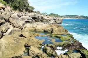 Pesona Pantai Kedung Tumpang